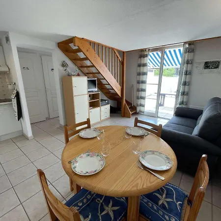 Maison 3 Pieces Avec Mezzanine, Jardin Clos, A 200m De La - - Fr-1-224c-270 Nyaraló *